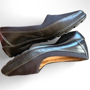 Naturalizer black slip-on shoes, Justify featuring N5 Comfort technology